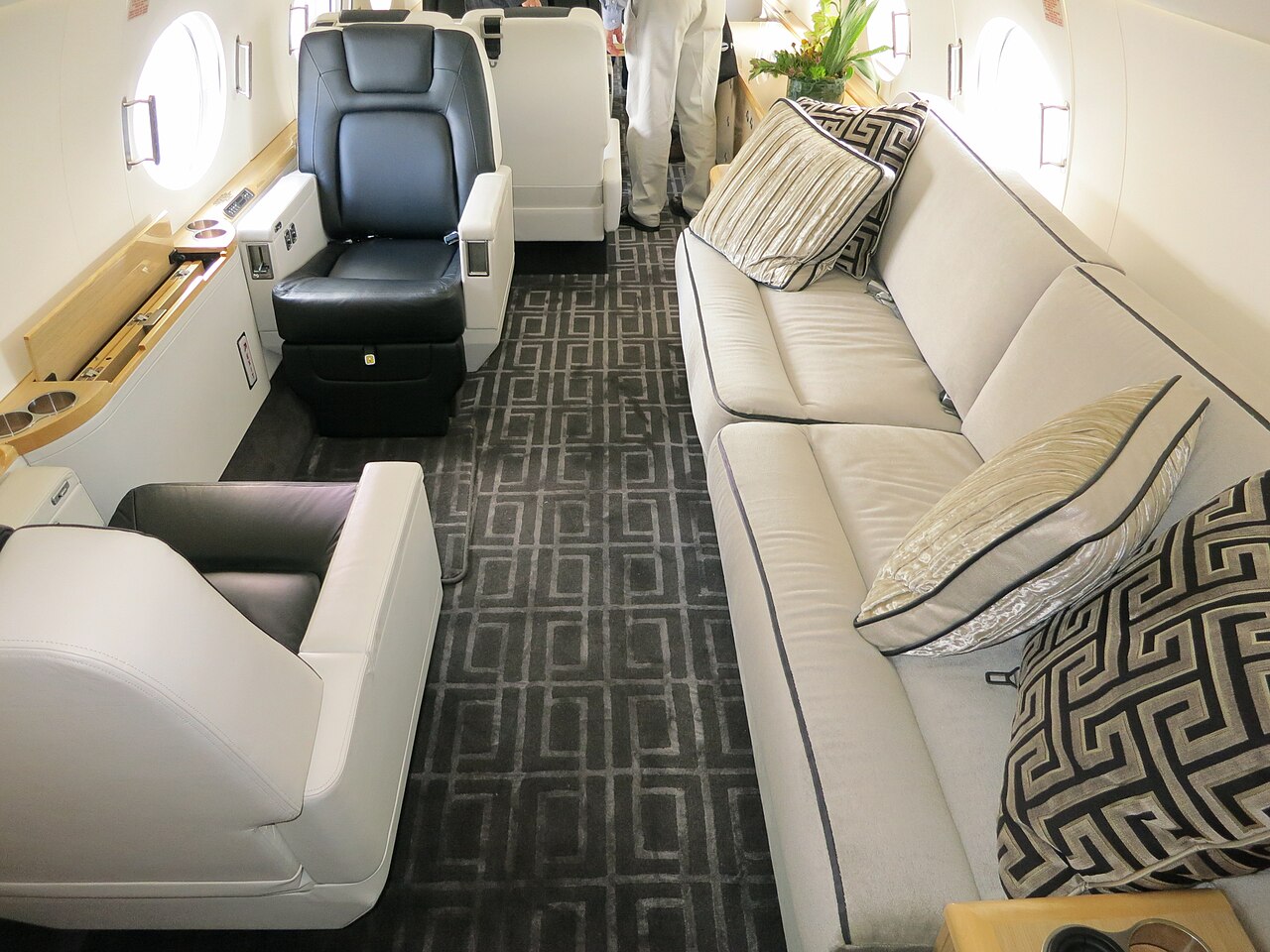 Ilustrativna fotografija kabine Gulfstream G550; ne kabina G800