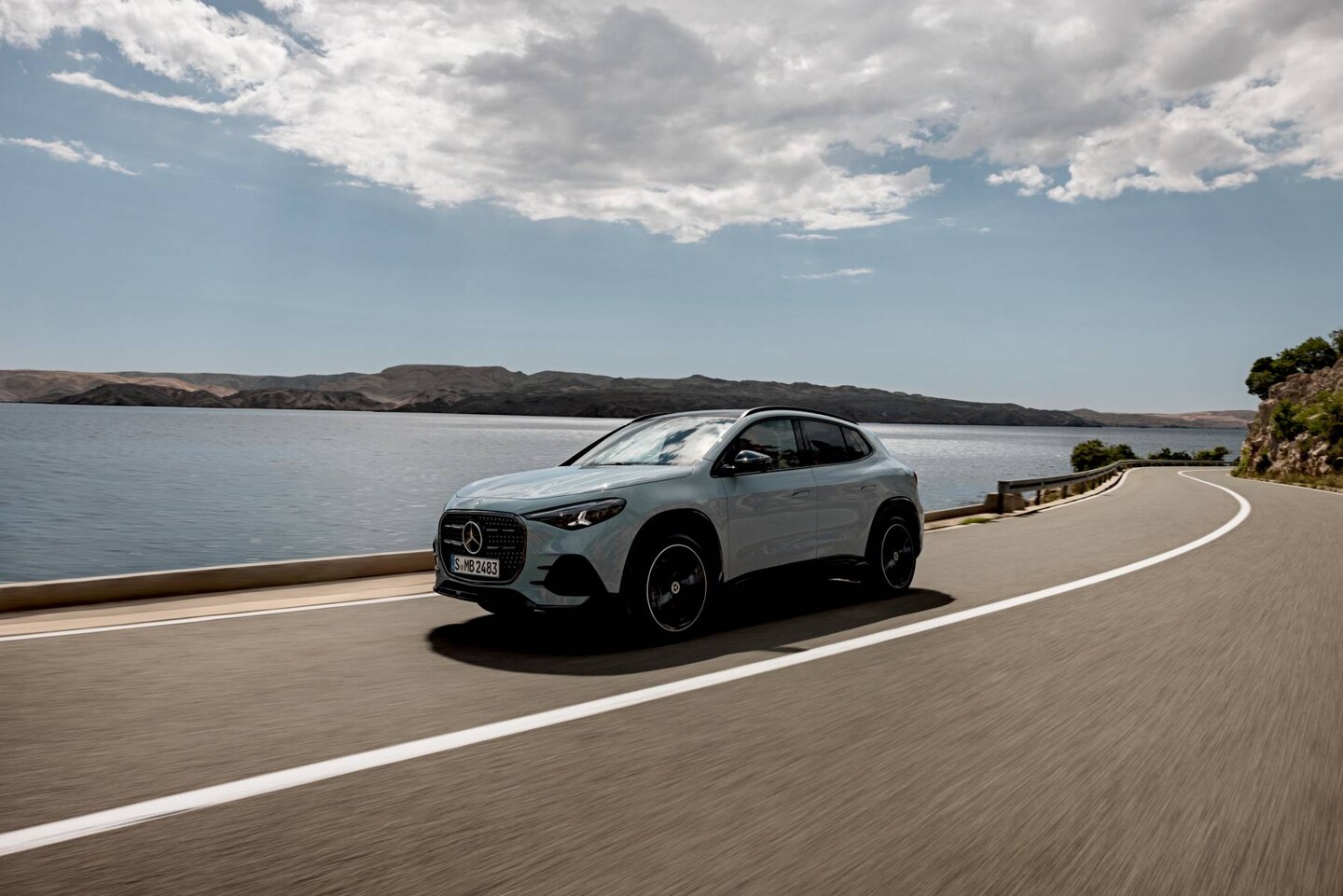 Kolaž Mercedes-Benzovih modelov, napovedanih za pariški avtomobilski salon 2026