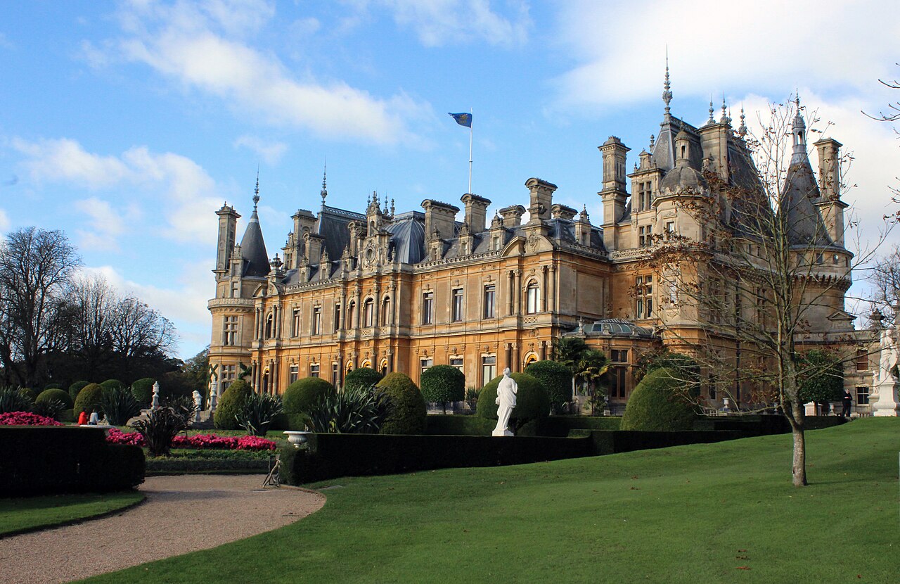 Waddesdon Manor, zgodovinsko posestvo družine Rothschild v Angliji